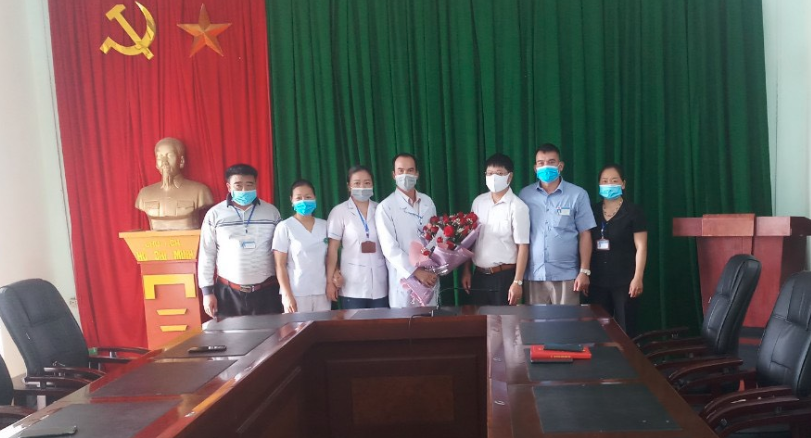 Gặp mặt đoàn cán bộ y tế tham gia hỗ trợ chống dịch COVID-19 đợt 3 tại Thành phố Hồ Chí Minh.